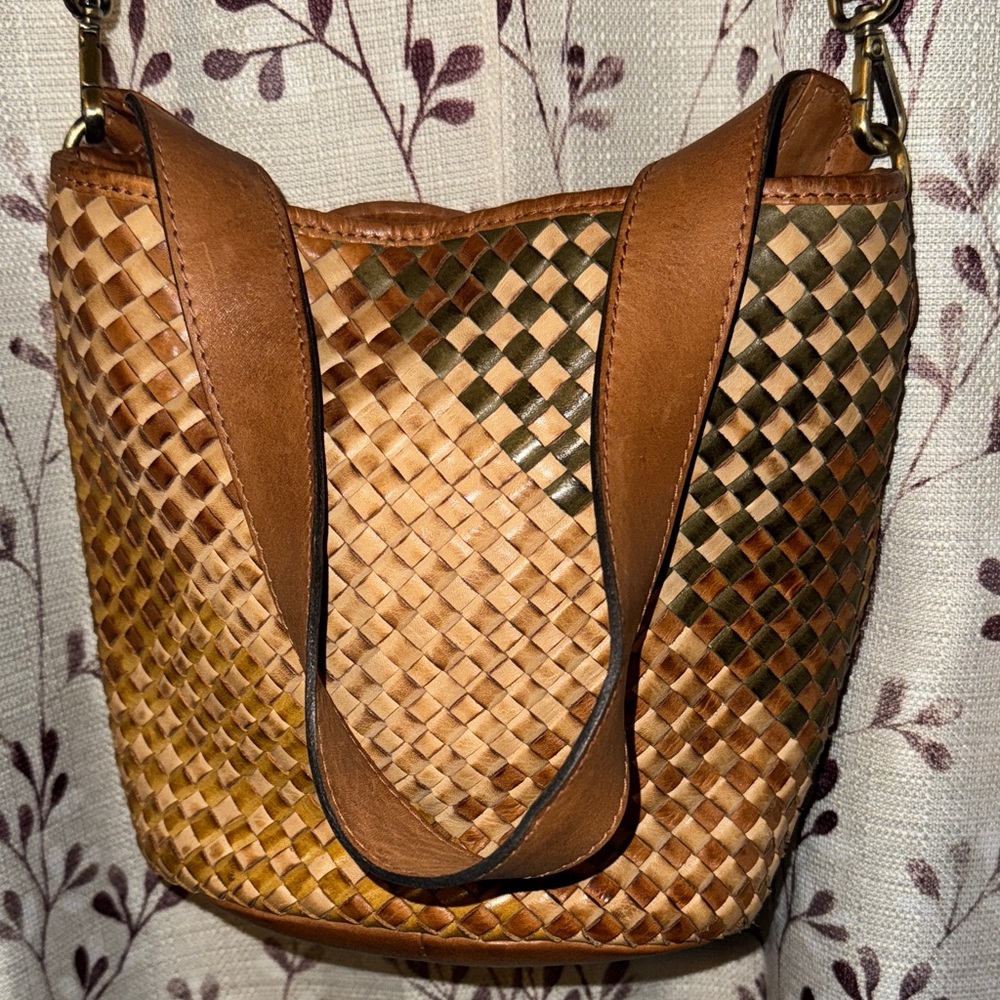 Woven Leather Women's Shoulder Bag